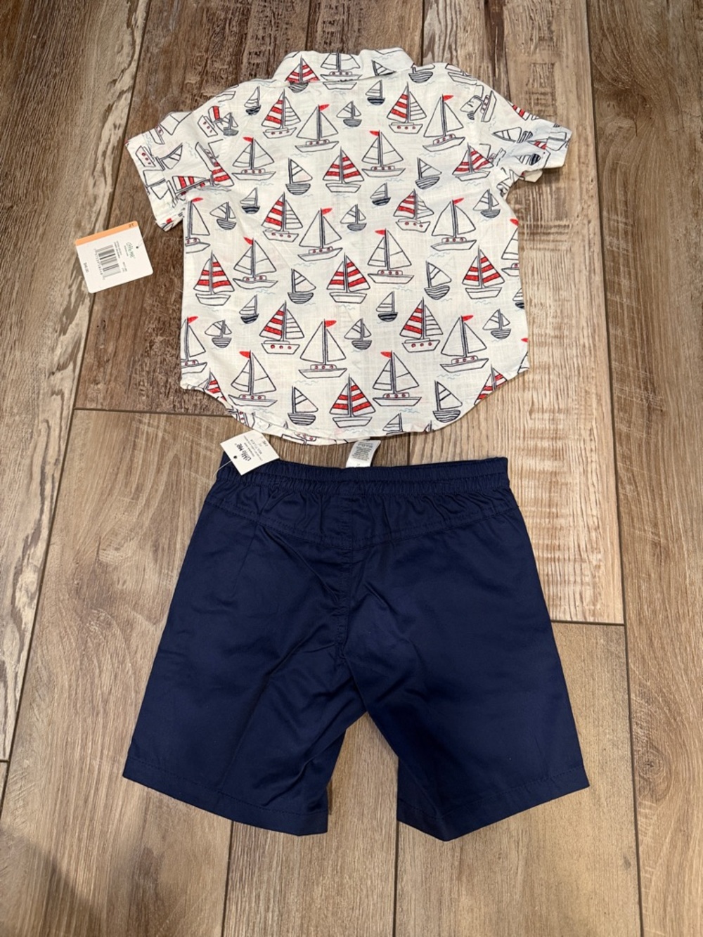 NEW! Little Me White Button-Up Shirt with Red & Navy Sailboats Size 2T - Picture 6 of 6